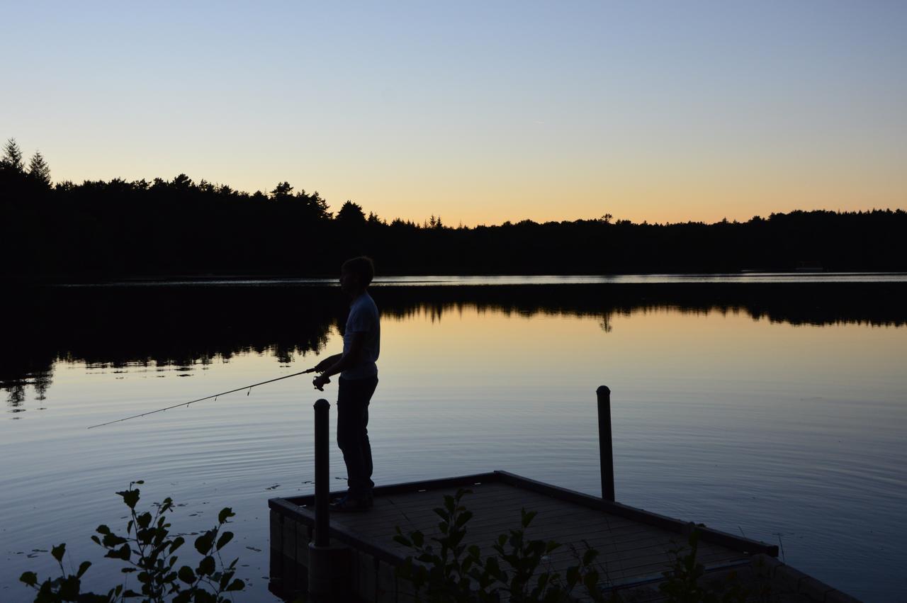 Les Etangs De Taysse Espagnac Exterior foto